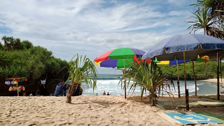 \"Pantai