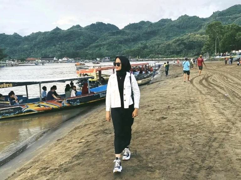 \"Pantai