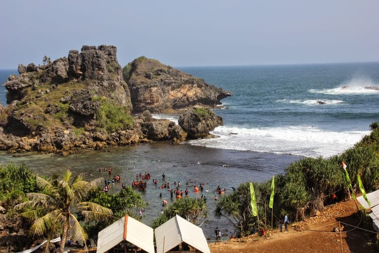 \"Pantai