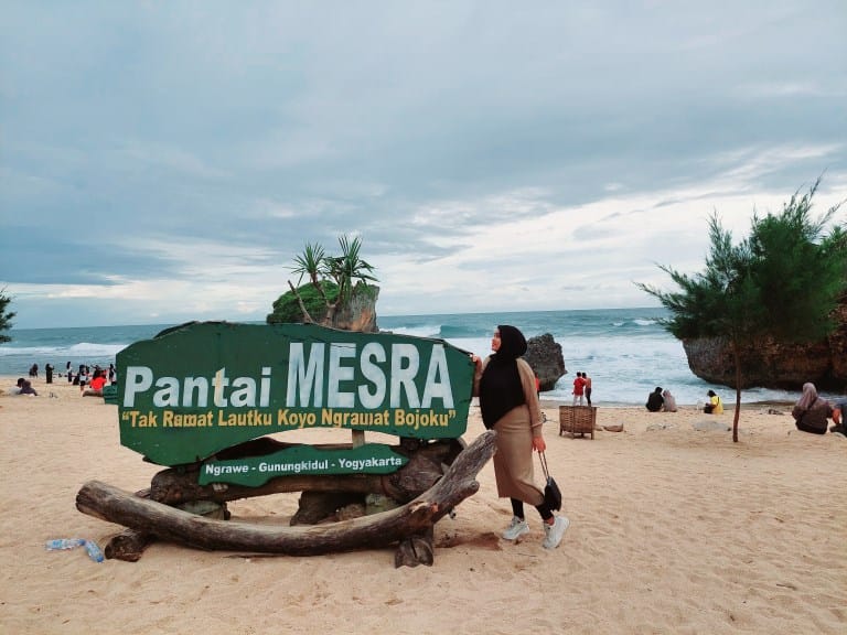 \"Pantai