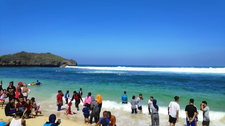 \"Pantai