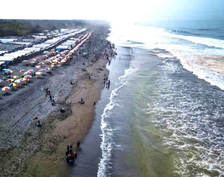 \"Pantai