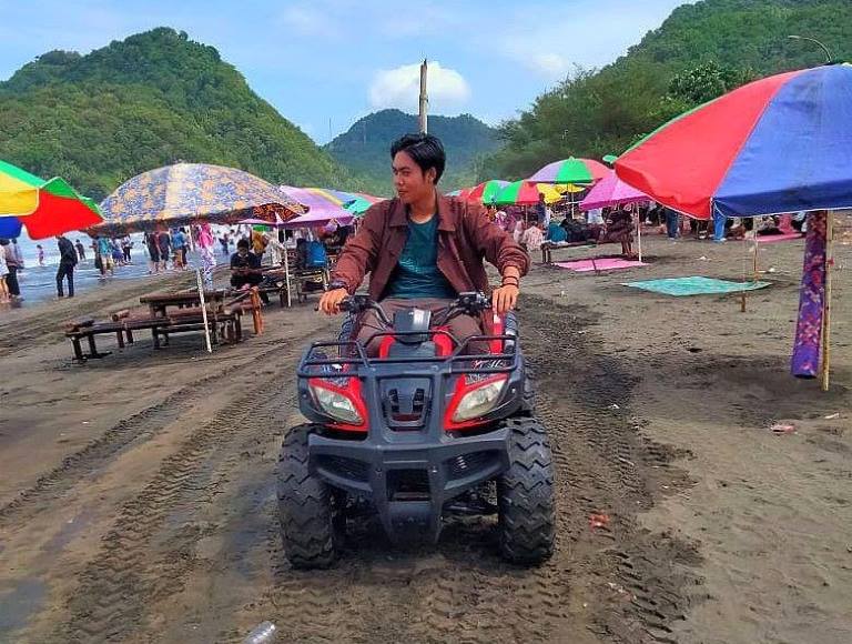 \"Pantai
