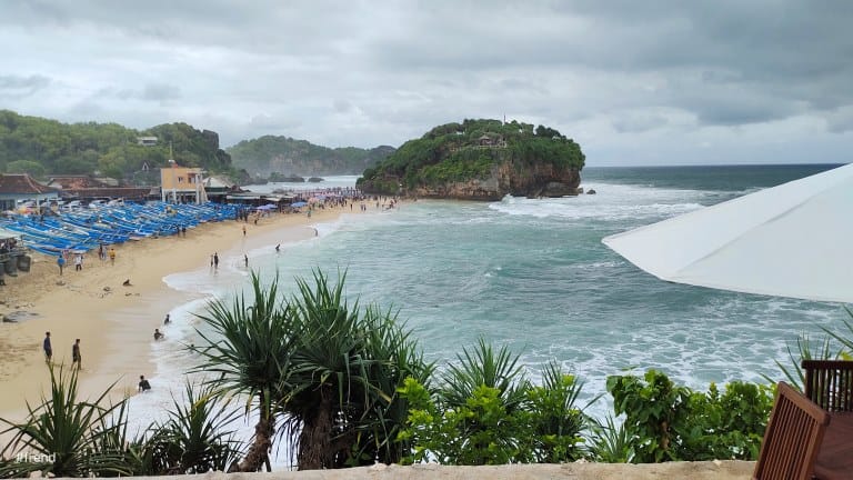 \"Pantai
