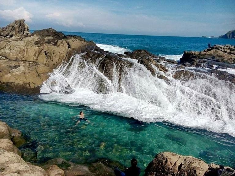 \"Pantai