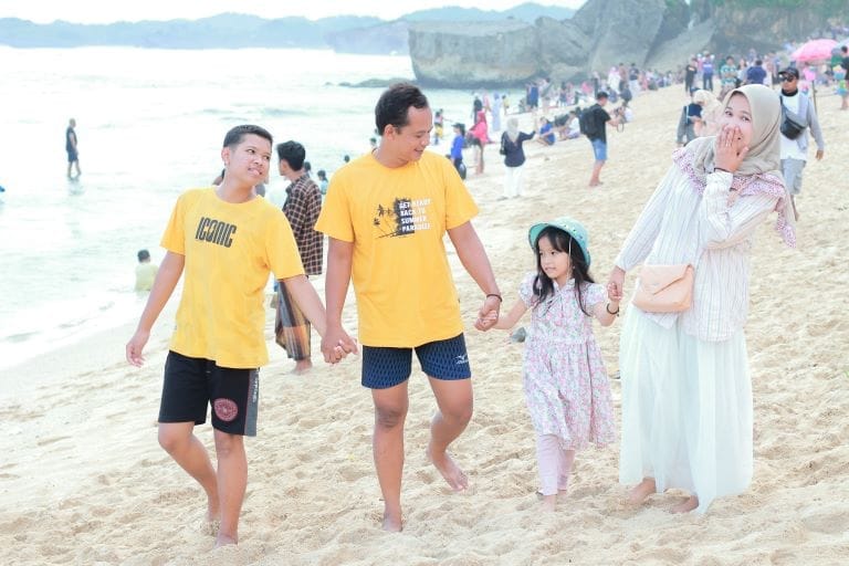 \"Pantai