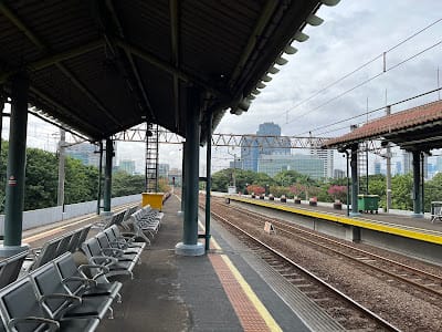 \"Stasiun